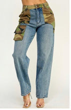 Load image into Gallery viewer, Denim &amp; Camo Jeans

