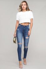 Load image into Gallery viewer, Chel&#39;s Fringe Crop Top
